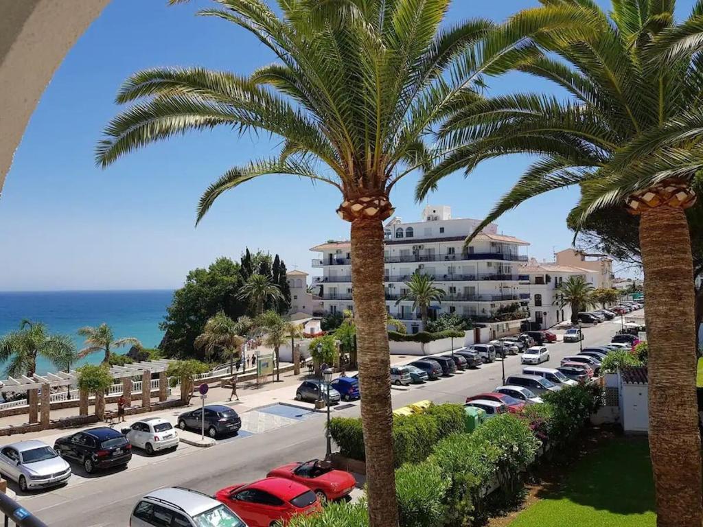 Edificio Verdemar - Stunning 1 Bed Apartment With Pool & Sea Views Nerja Εξωτερικό φωτογραφία